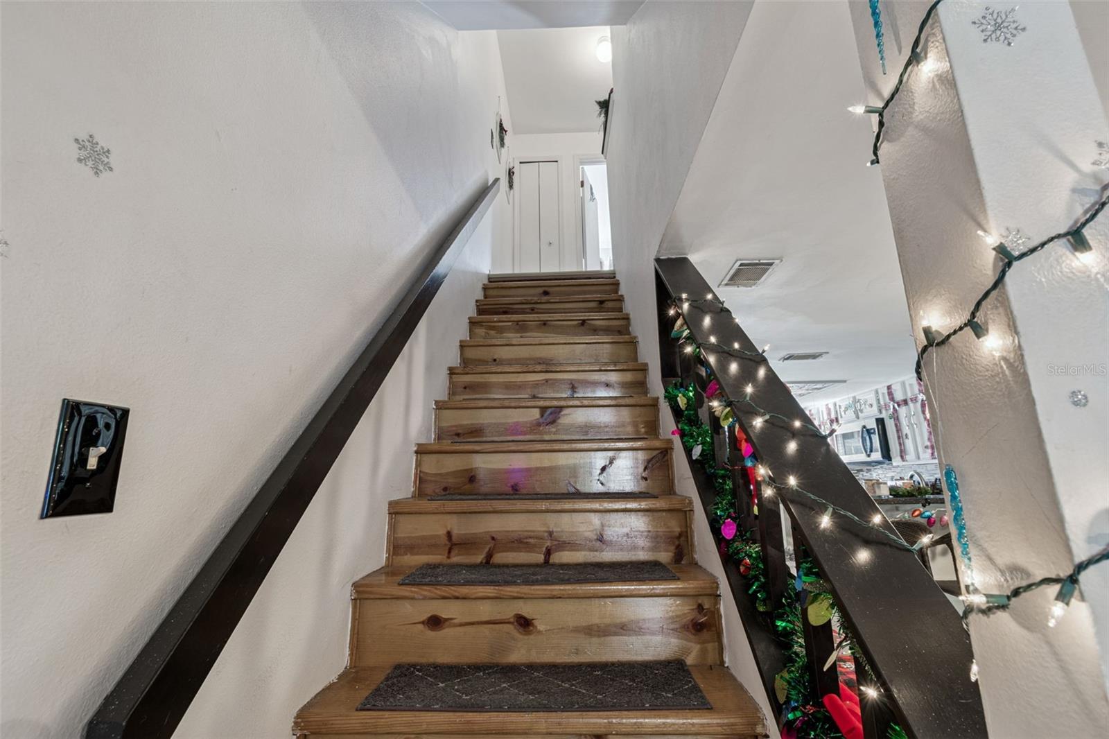 PINEBROOK ESTATES - Residential