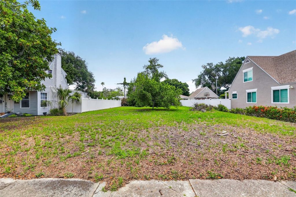 Photo of 6th Avenue N, St Petersburg, FL 33710 (MLS # TB8510762)