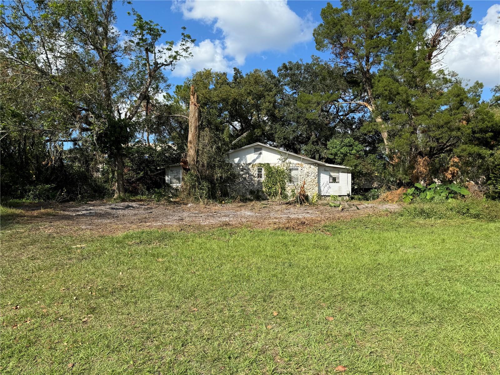 Don't miss out on this chance to secure a prime residential or commercial site in a vibrant market. Whether you're looking to develop, lease, or invest, 8707 127th Ave. is the perfect canvas for your next venture!
Discover a valuable opportunity at 8707 127th Ave. in Tampa, FL. This AS-1 zoned, 1-acre property offers significant commercial and agricultural potential with convenient access to highways and nearby amenities. Its flexible zoning supports various uses, making it ideal for development, investment, or business expansion. The area’s ongoing growth enhances its long-term value for retail, office, or mixed-use projects. Secure this well-located site for your next venture.