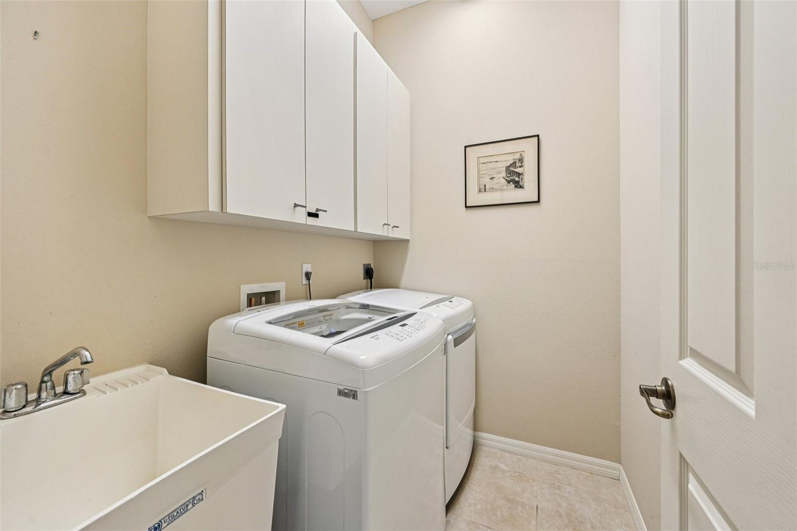 LAKES OF JACARANDA, - Residential