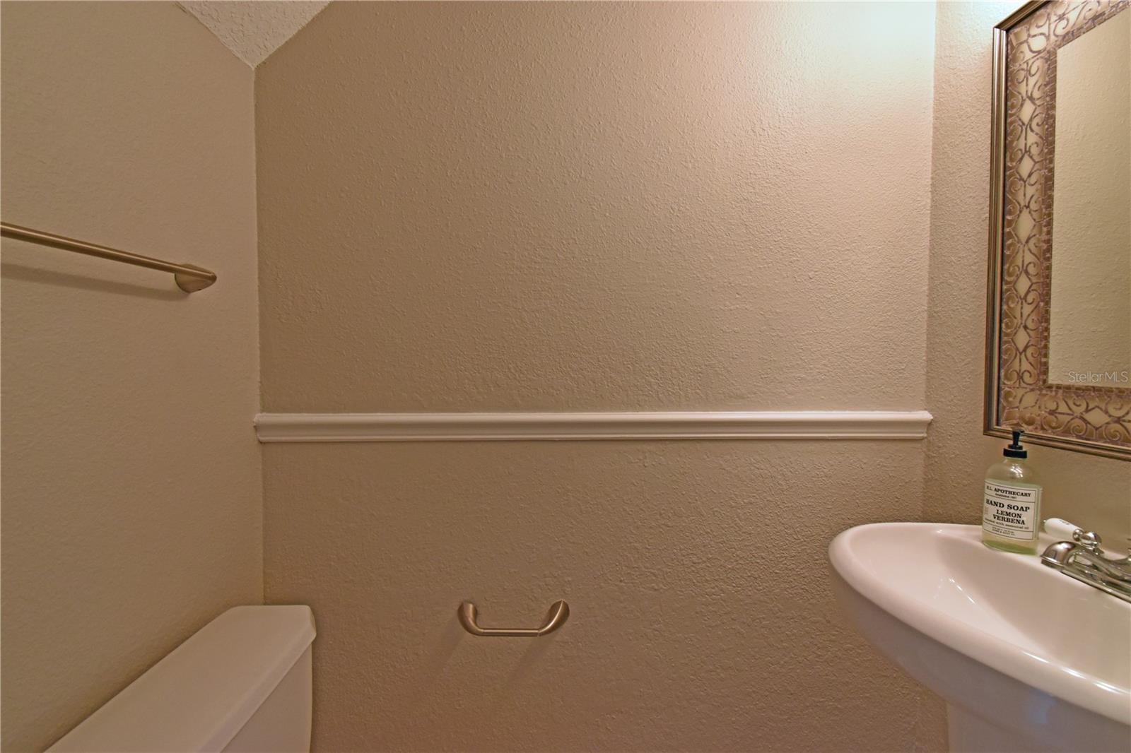 WHISPERING OAKS - Residential Lease