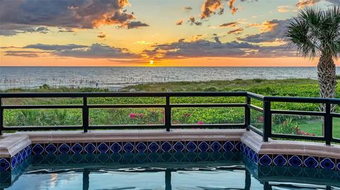 A home in LONGBOAT KEY