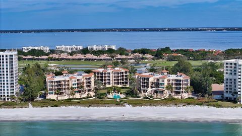 A home in LONGBOAT KEY