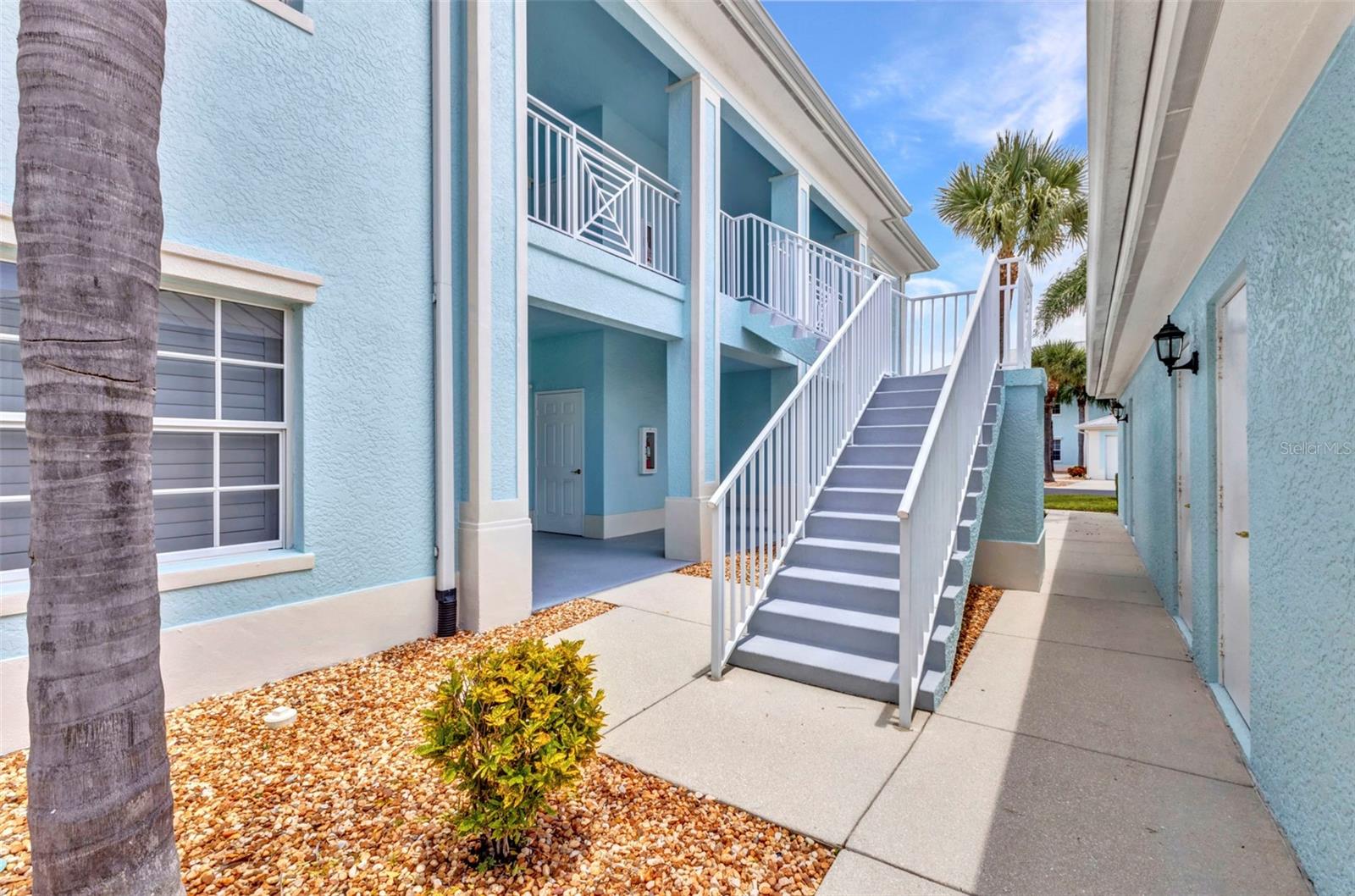 5768 SABAL TRACE DRIVE 204