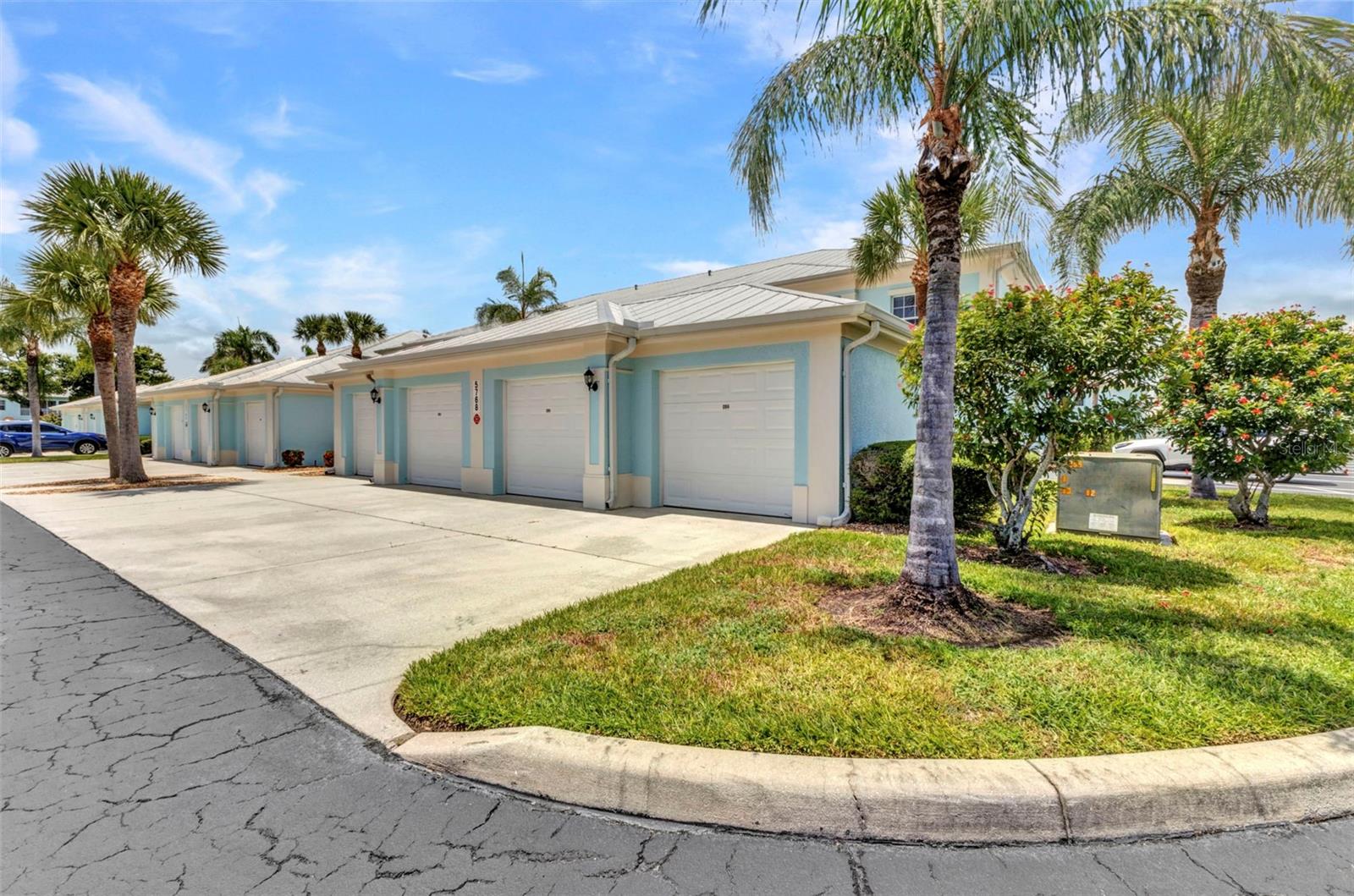 5768 SABAL TRACE DRIVE 204