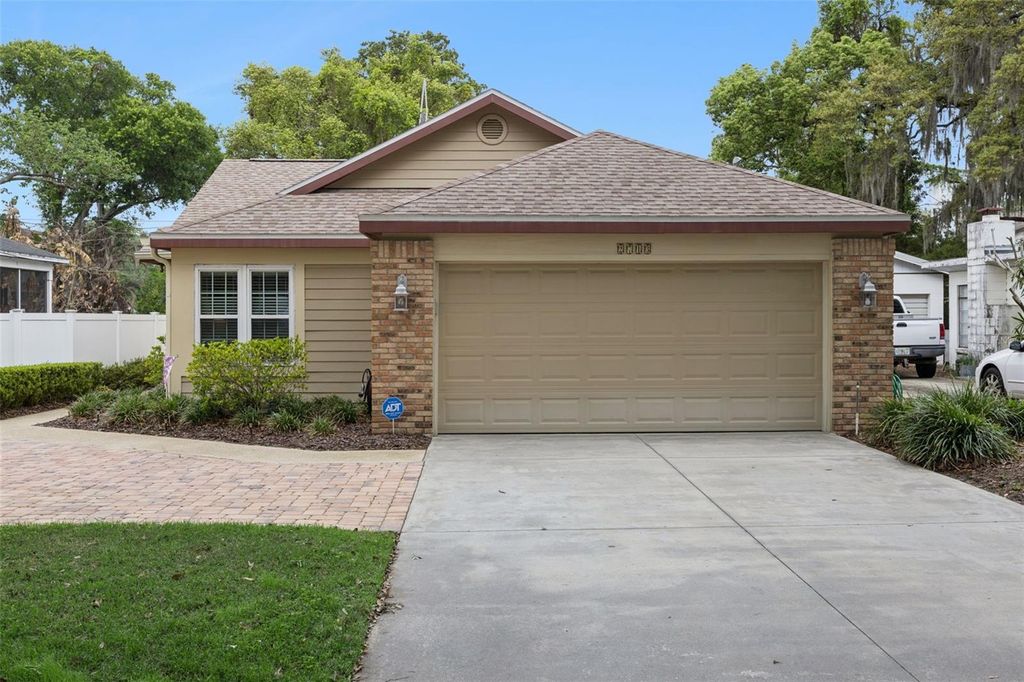 Photo of 2713 Eastern Parkway, Winter Park, FL 32789 (MLS # O6398076)