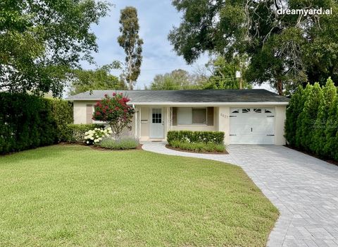 Photo of 5427 95th Terrace N, Pinellas Park, FL 33782 (MLS # TB8464000)