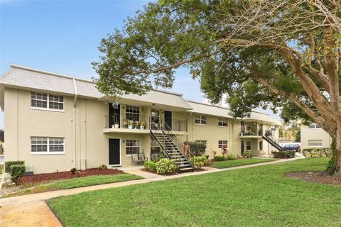 Photo of 525 Conway Road #70, Orlando, FL 32807 (MLS # O6368966)