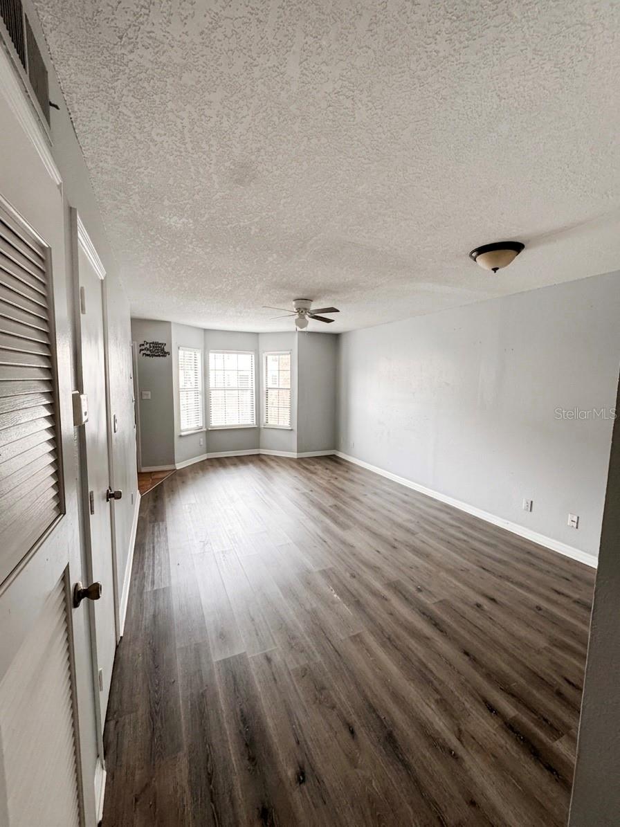 KENTWOOD PARK - Residential Lease