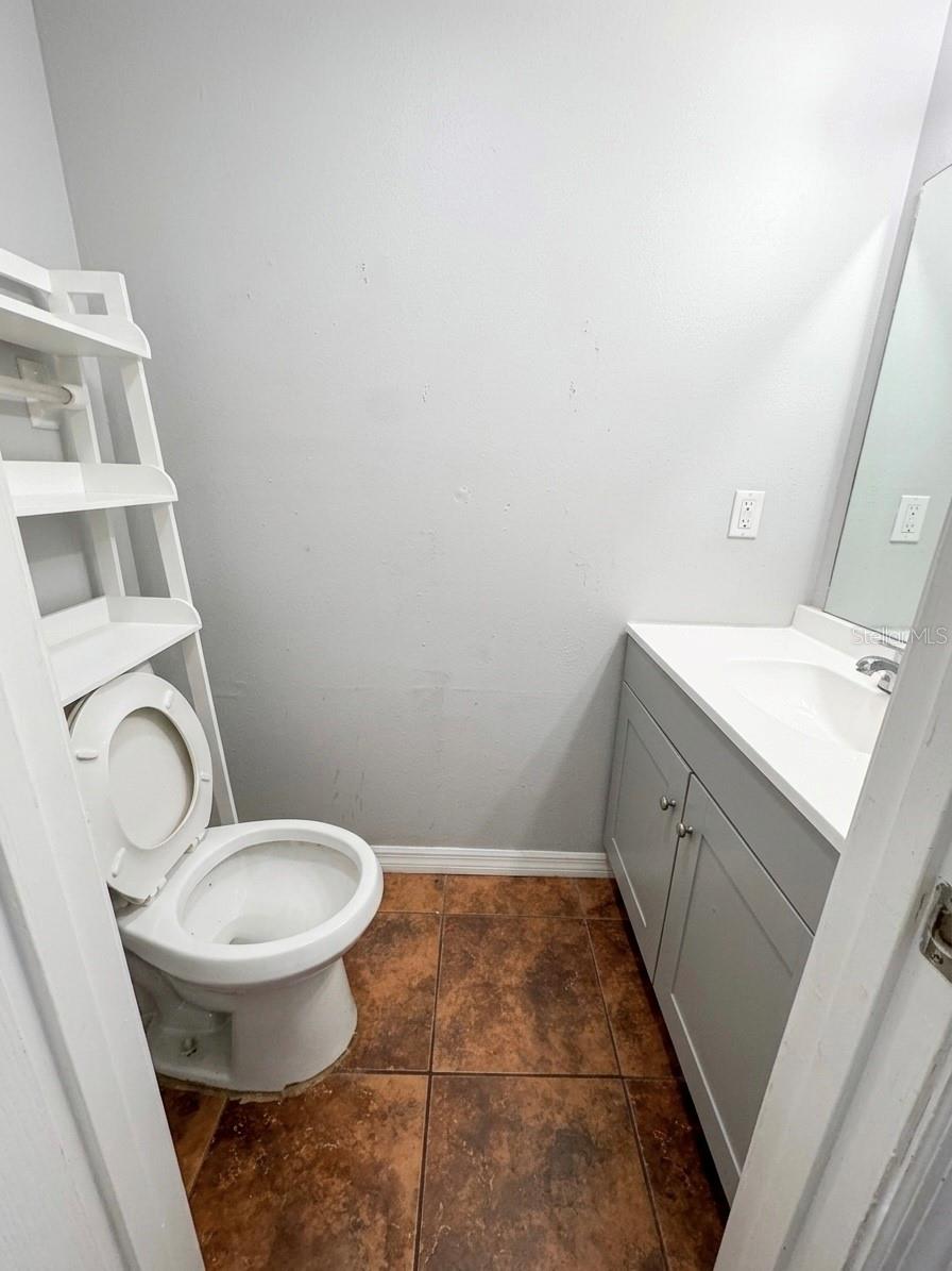 KENTWOOD PARK - Residential Lease