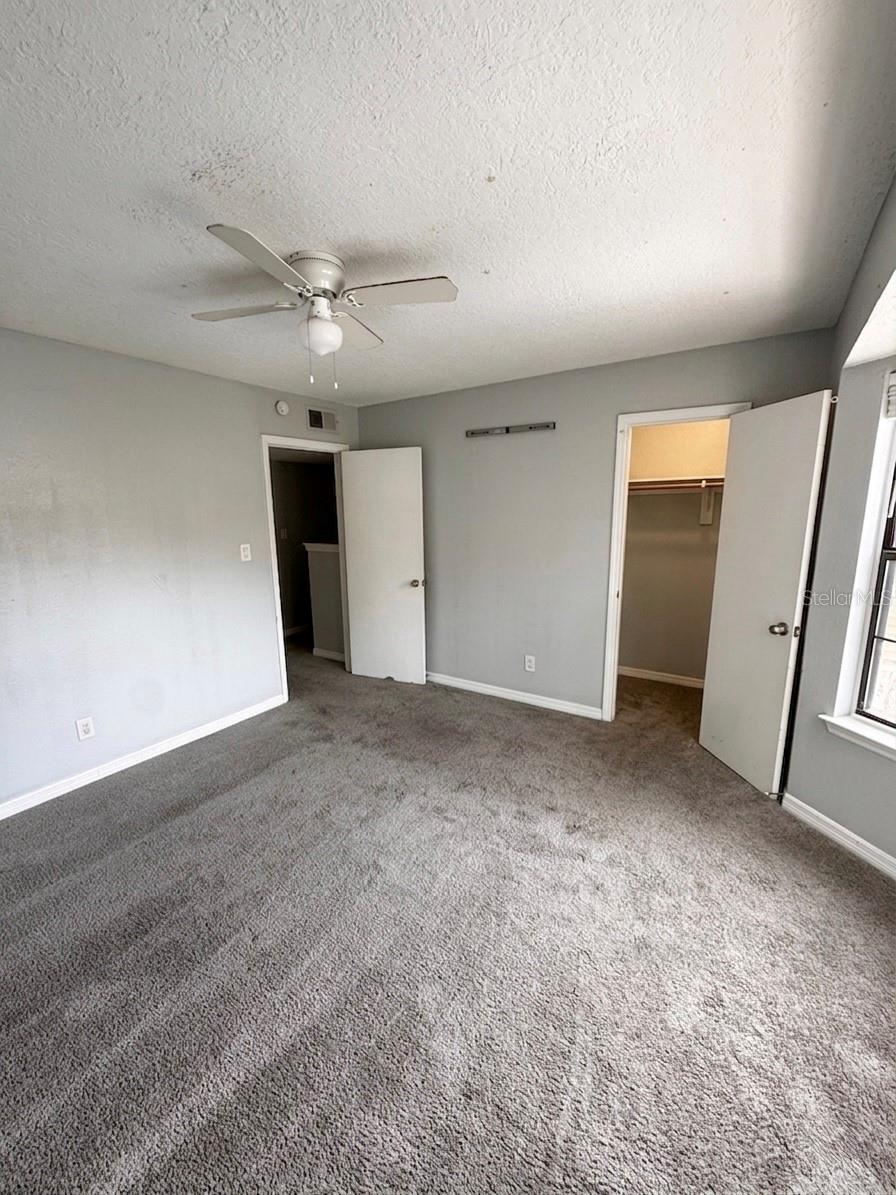 KENTWOOD PARK - Residential Lease