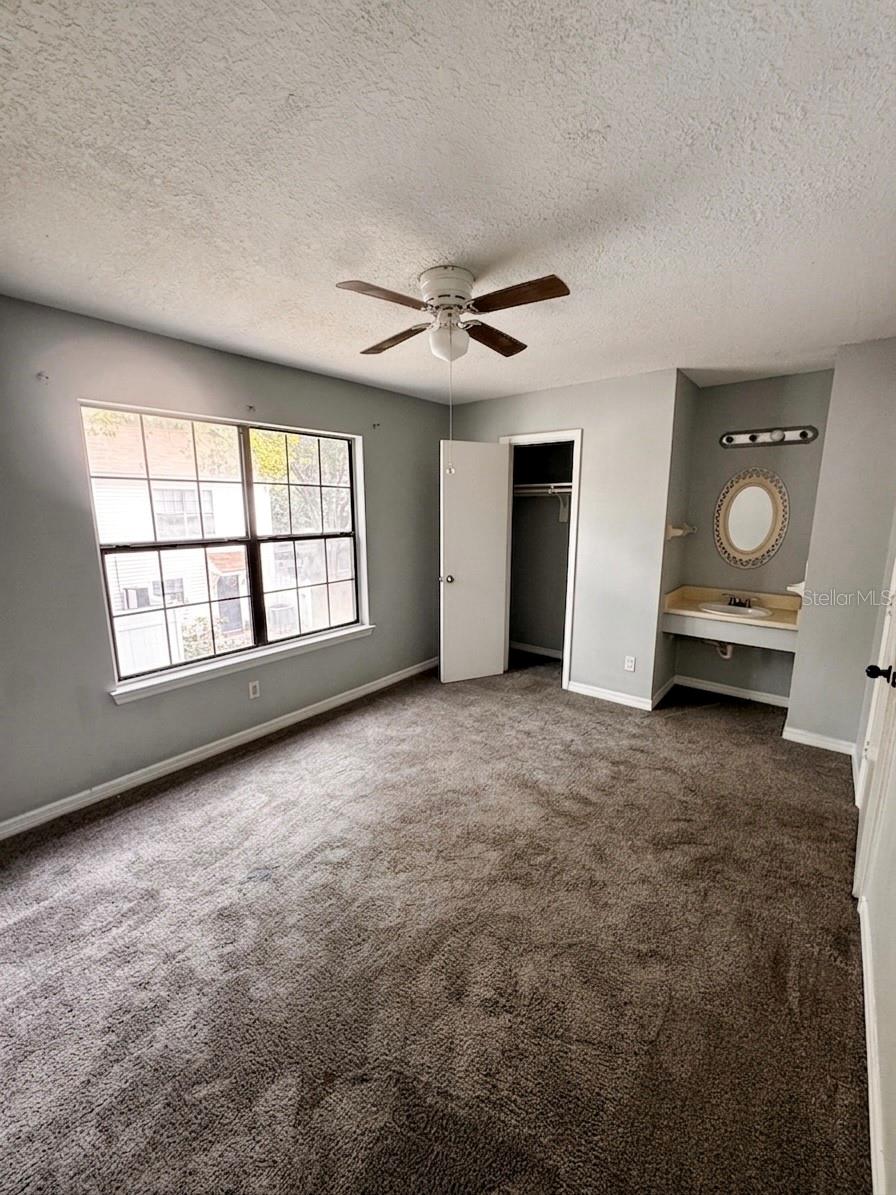 KENTWOOD PARK - Residential Lease