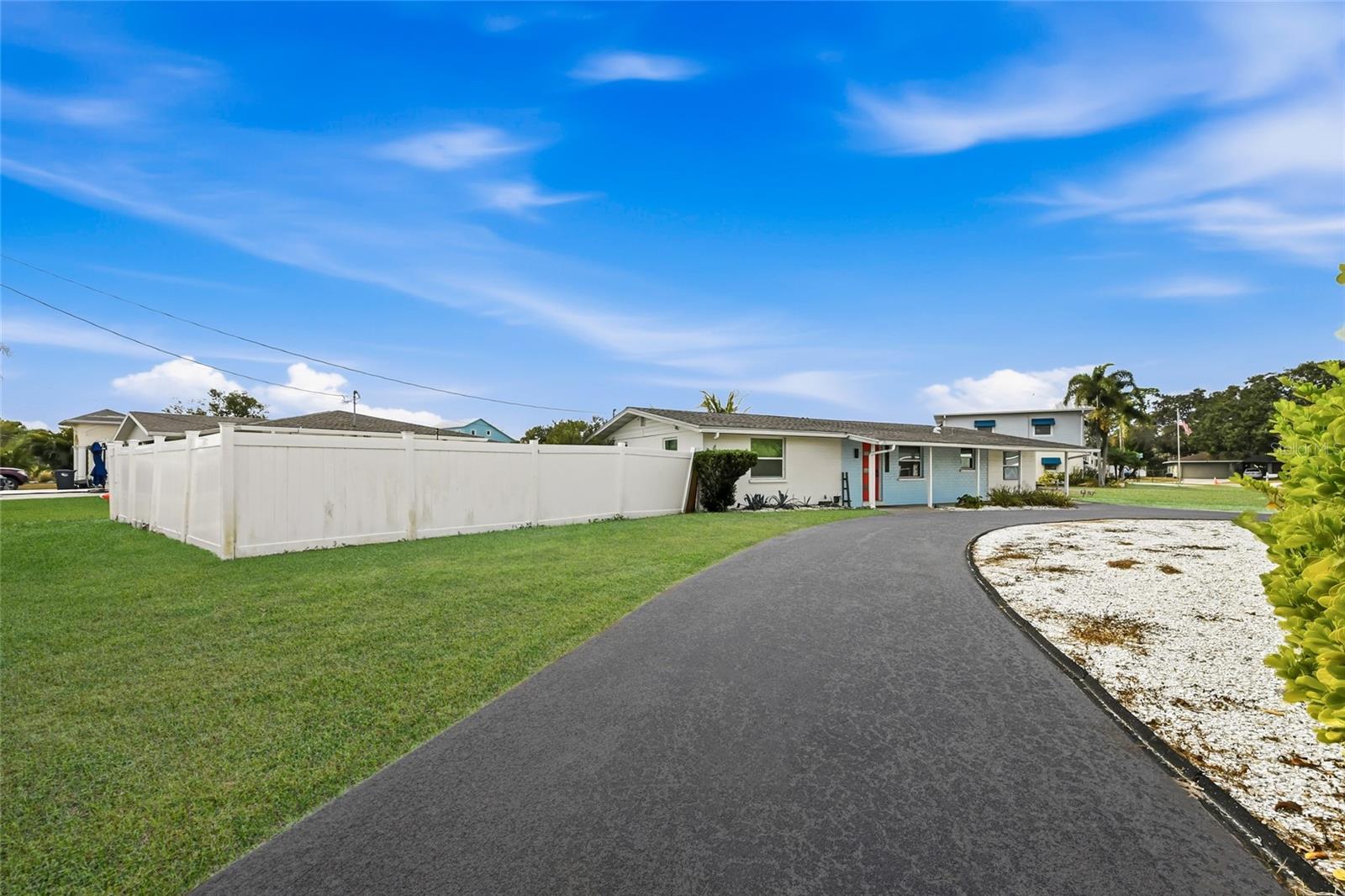 TROPICAL HARBOR SEC 2 - Residential