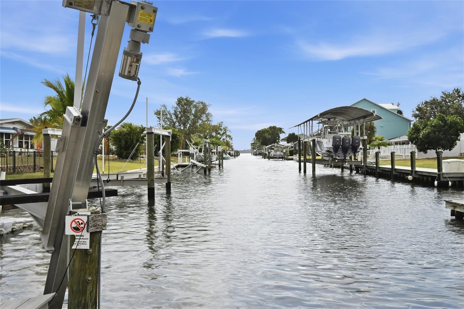 TROPICAL HARBOR SEC 2 - Residential