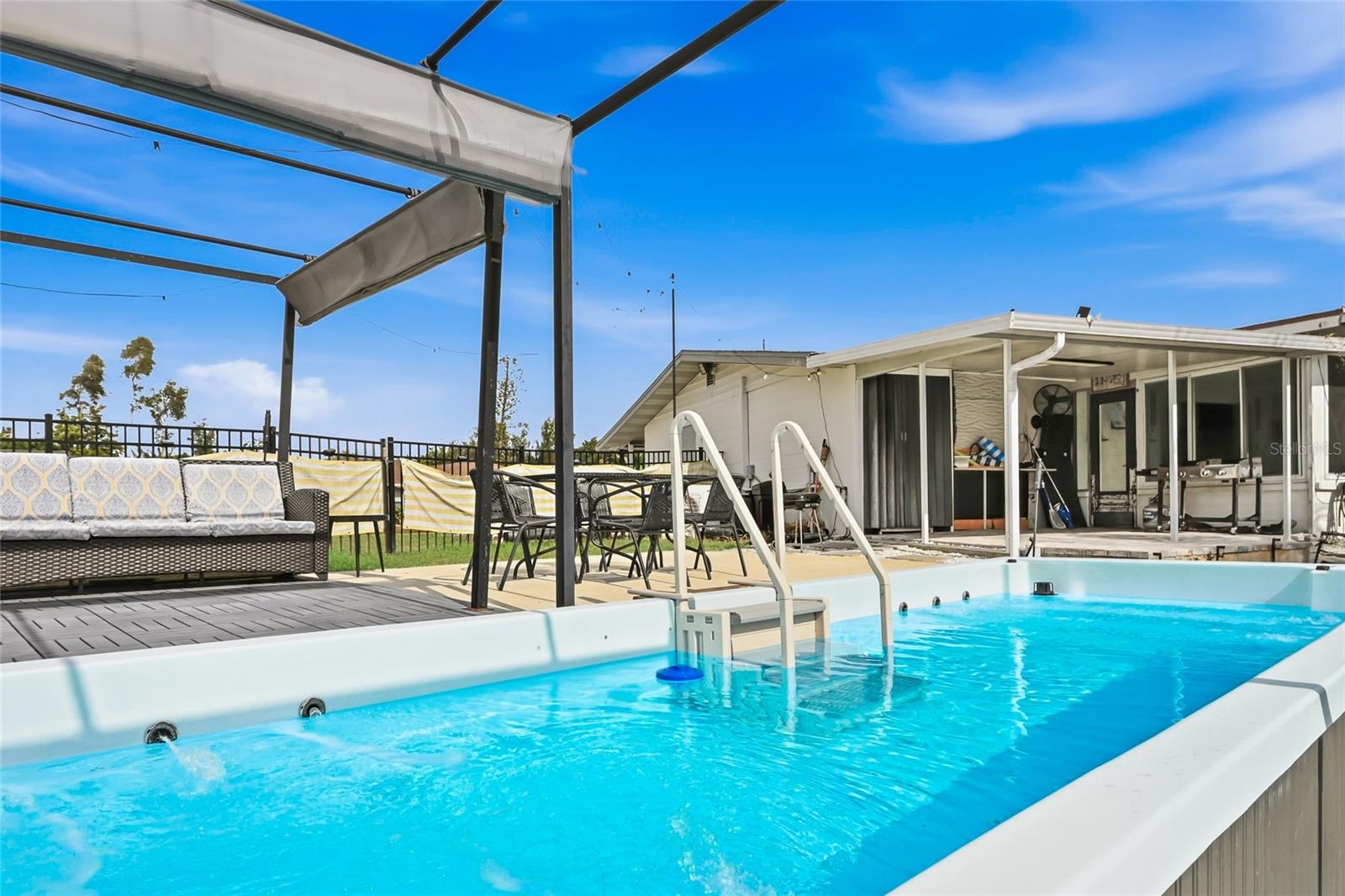 TROPICAL HARBOR SEC 2 - Residential