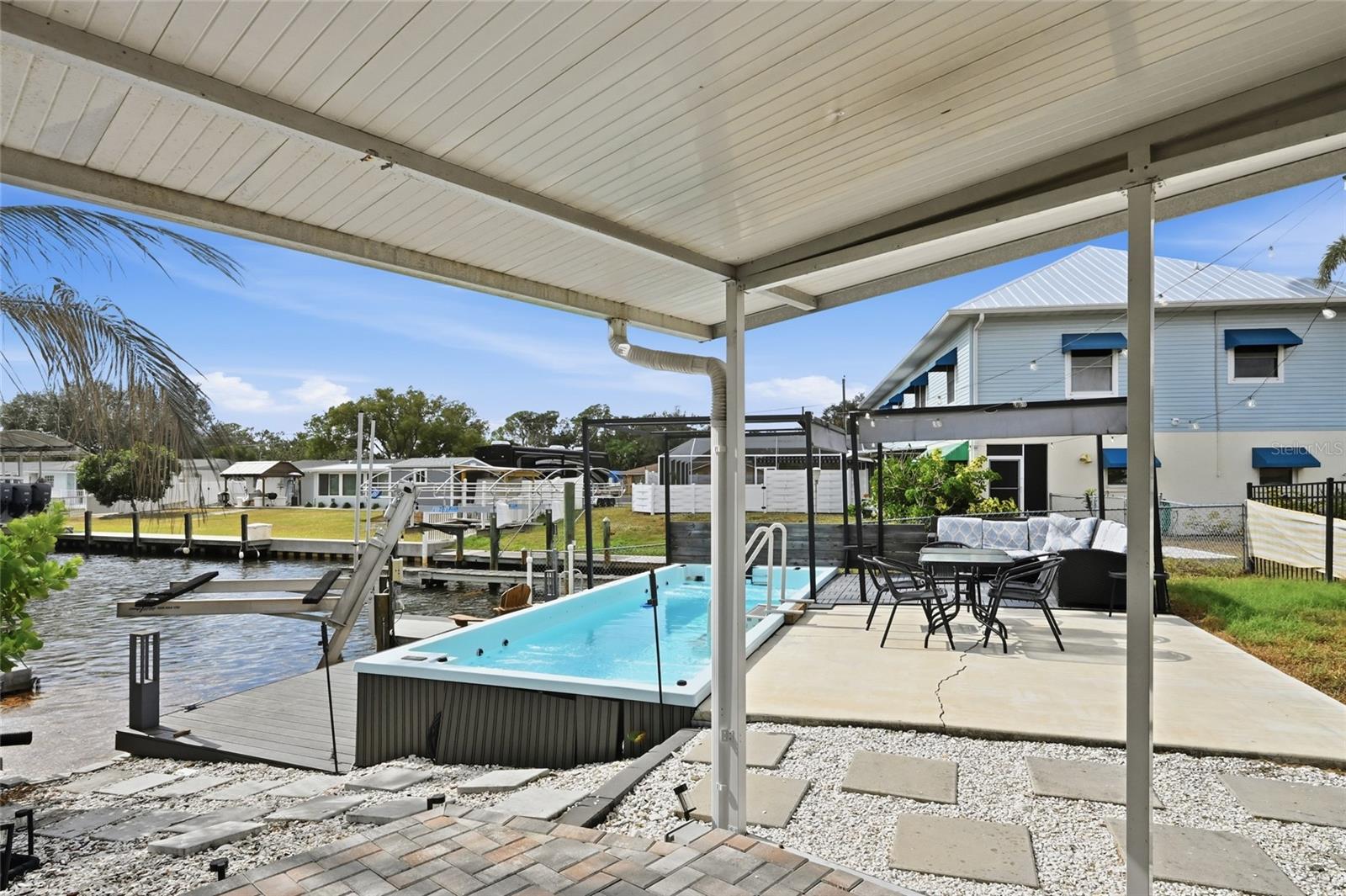 TROPICAL HARBOR SEC 2 - Residential