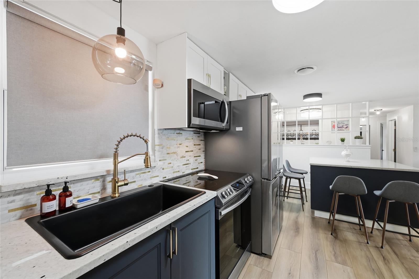 TROPICAL HARBOR SEC 2 - Residential