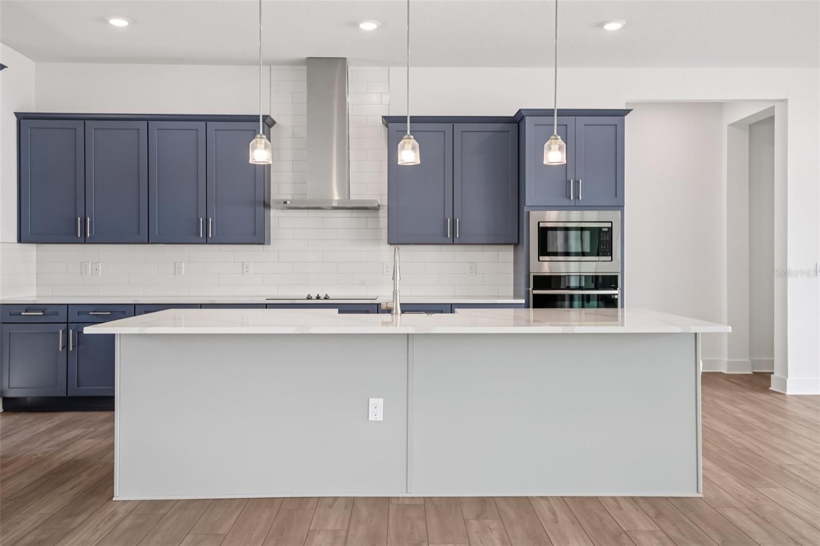 8405 GOLDEN BEACH COURT
