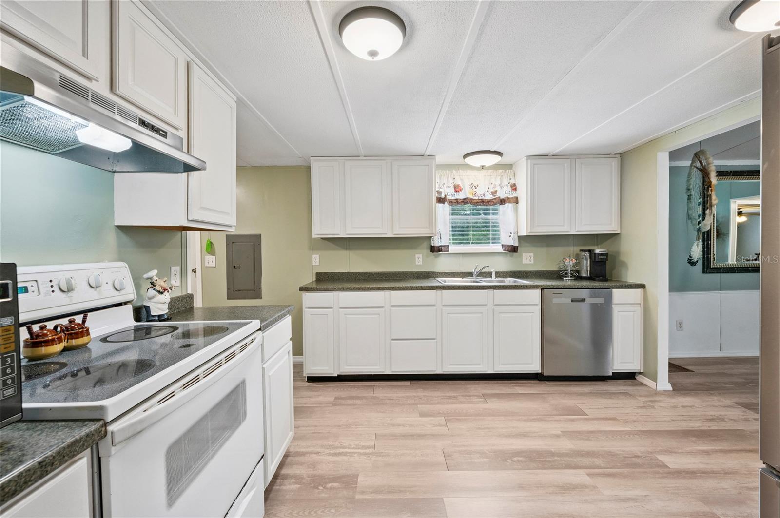 ROBSON RANCHETTES - Residential