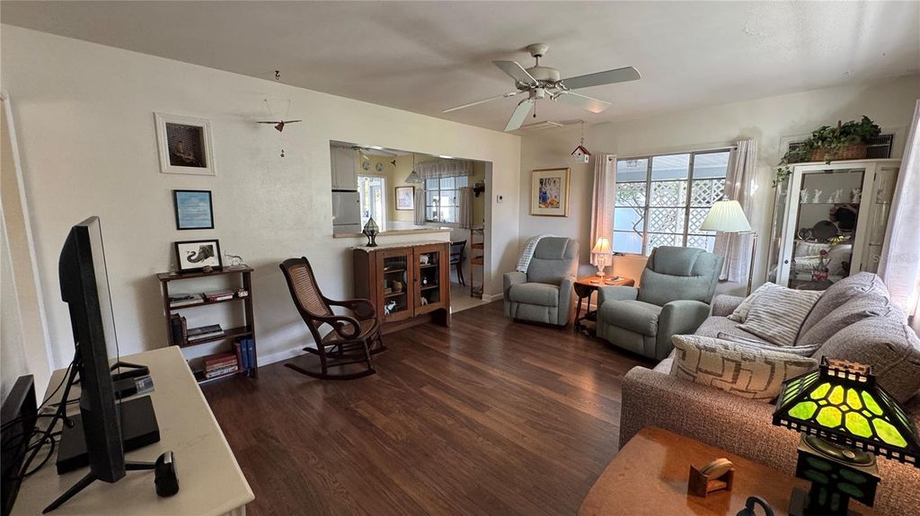 Photo of 3014 16th Avenue W, Bradenton, FL 34205 (MLS # A4671065)