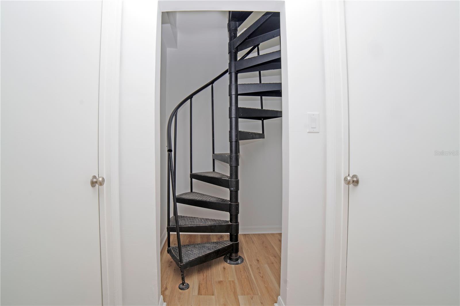 HAMMOCK THE - Residential