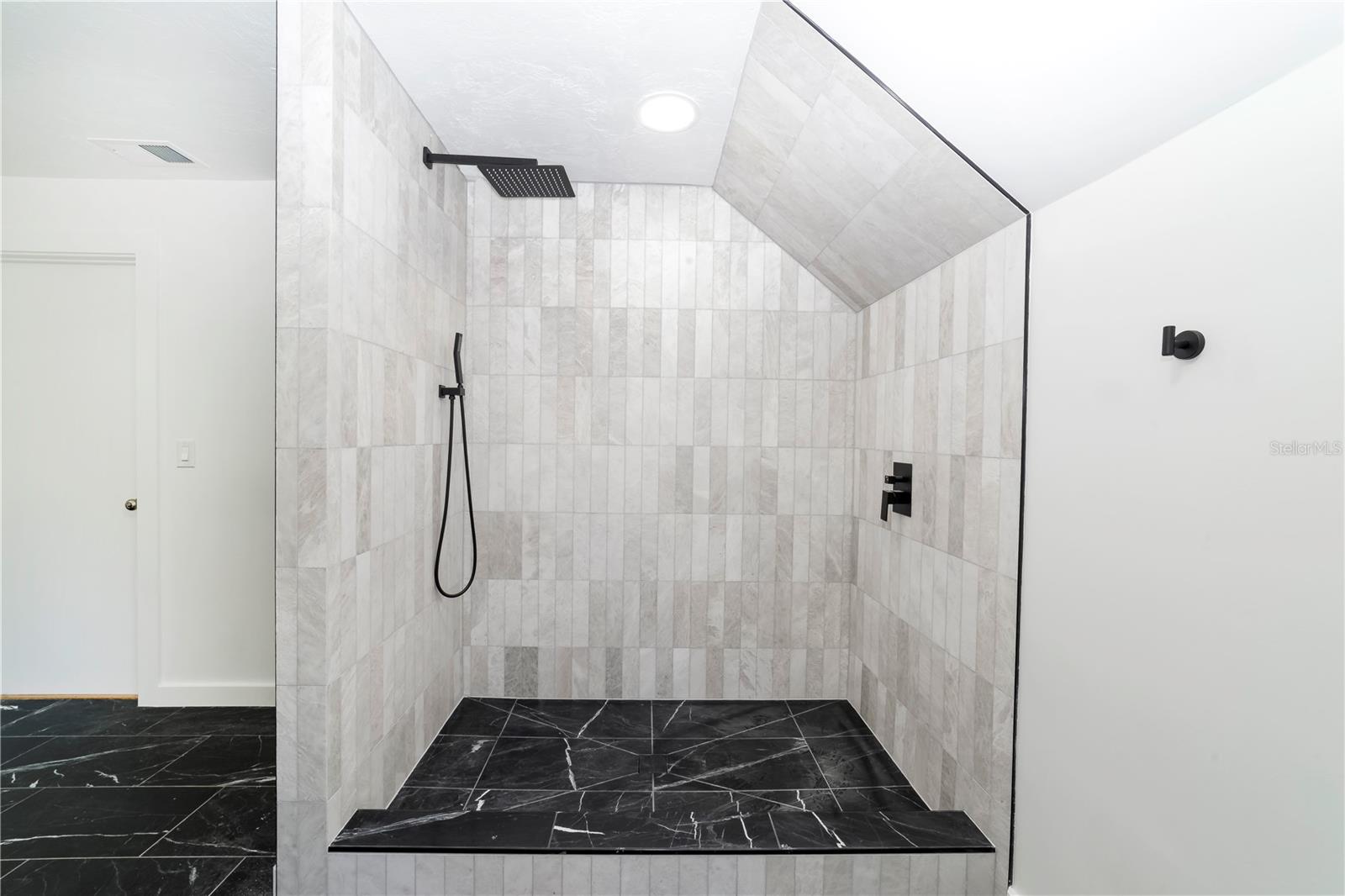 HAMMOCK THE - Residential