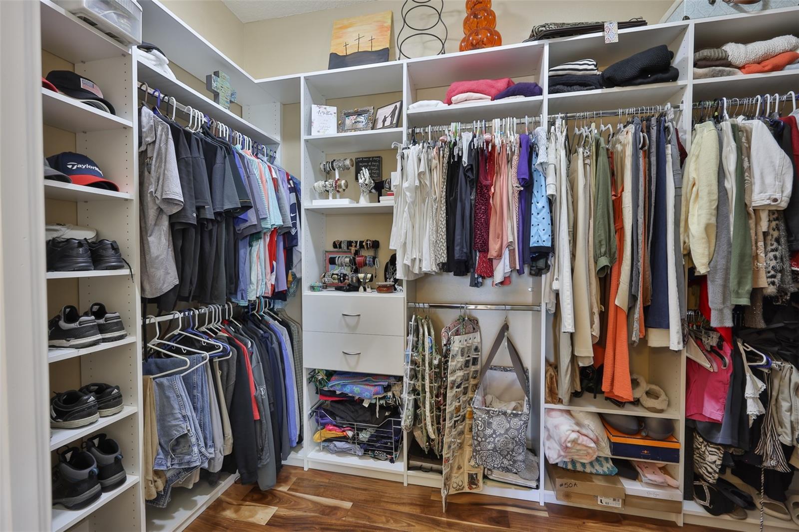 SWAN COVE - Residential