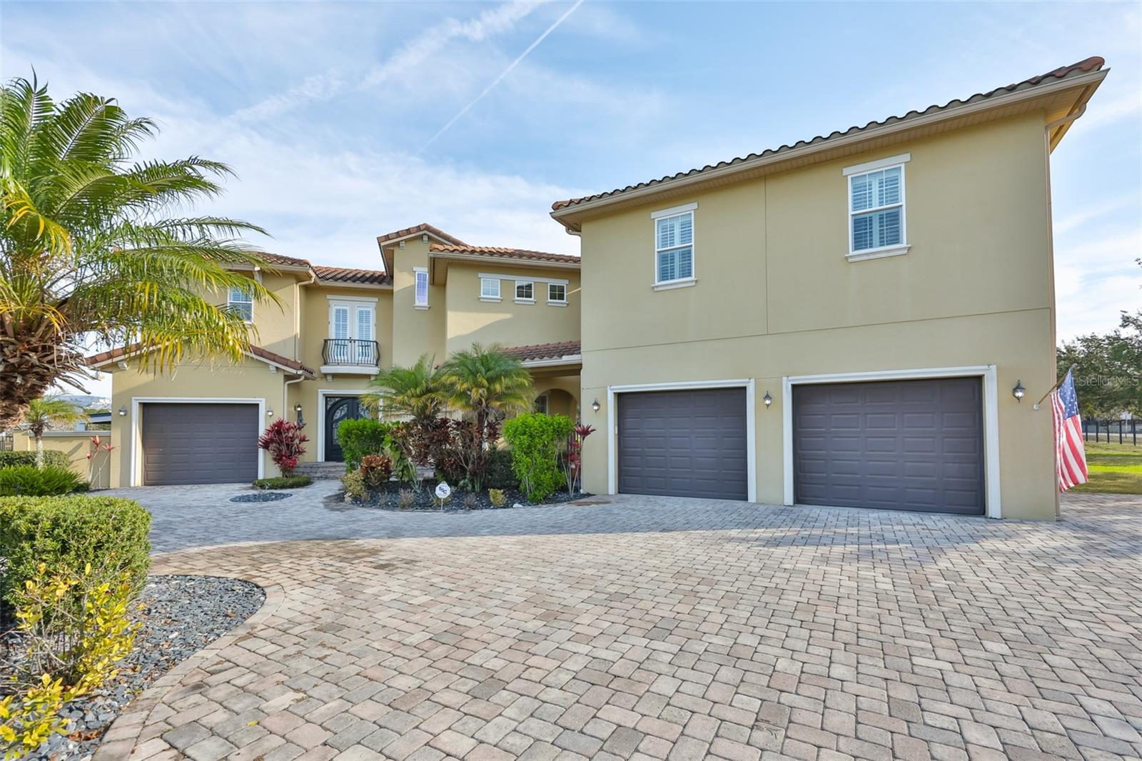 SWAN COVE - Residential