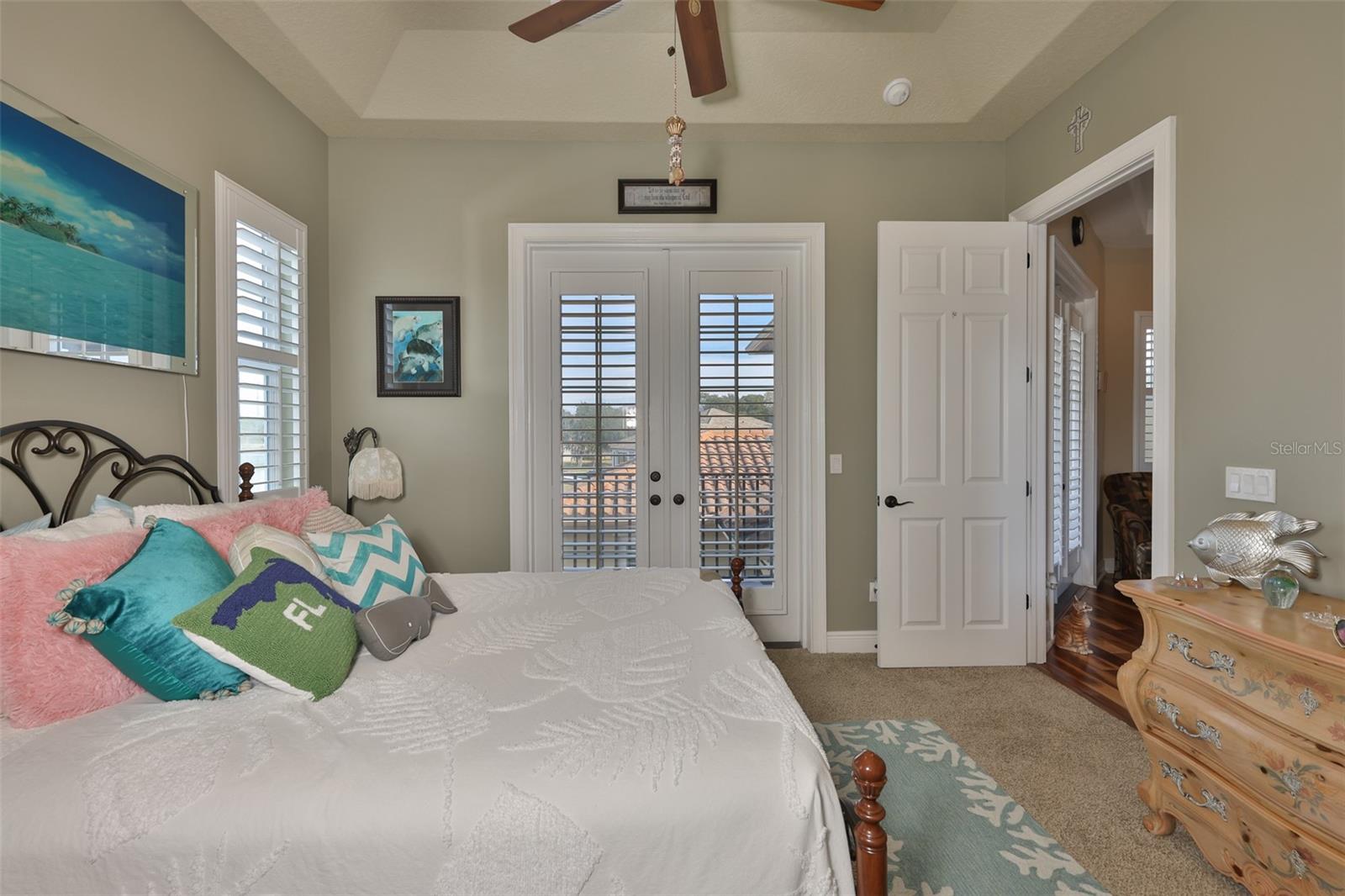 SWAN COVE - Residential