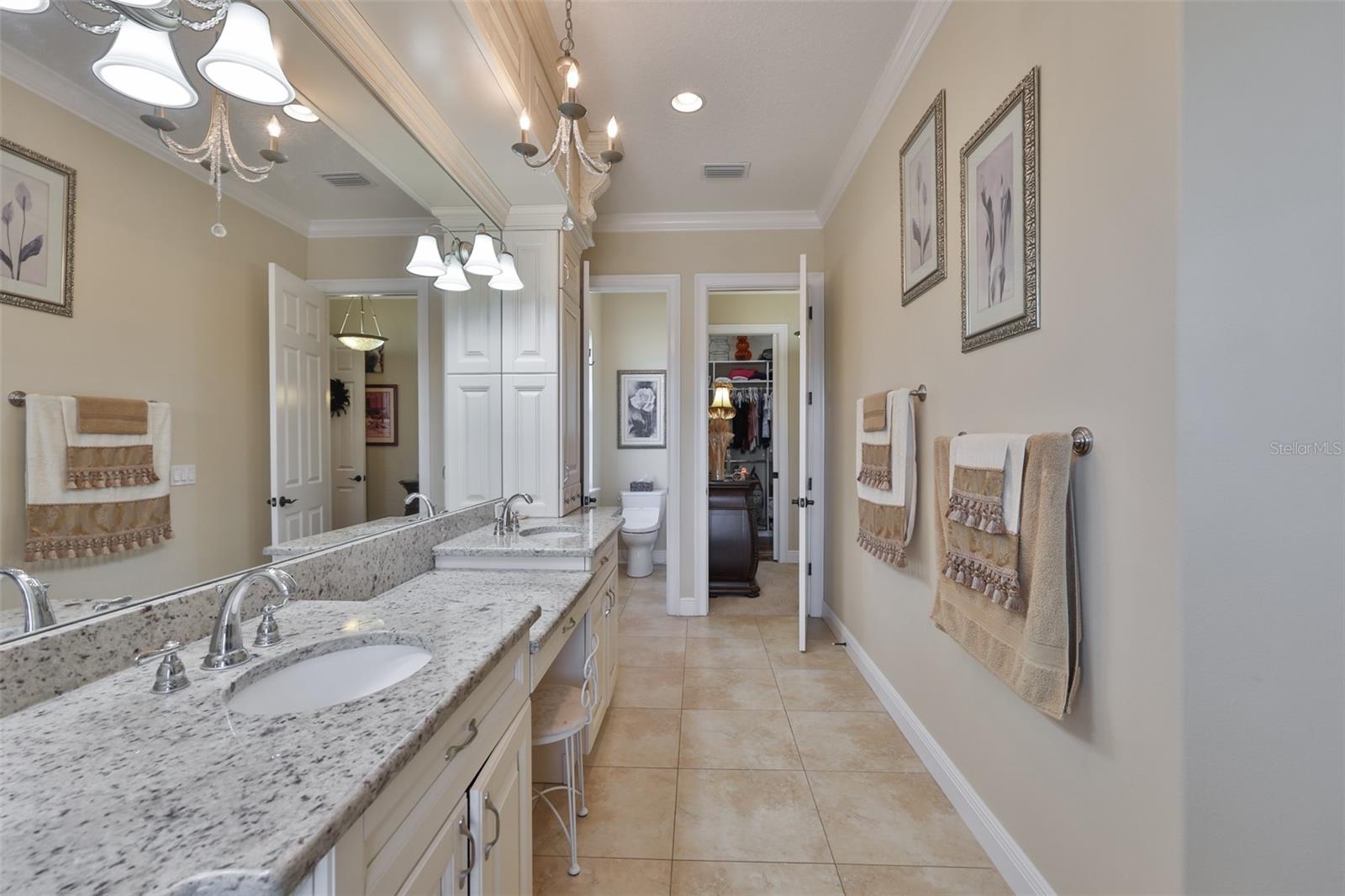 SWAN COVE - Residential