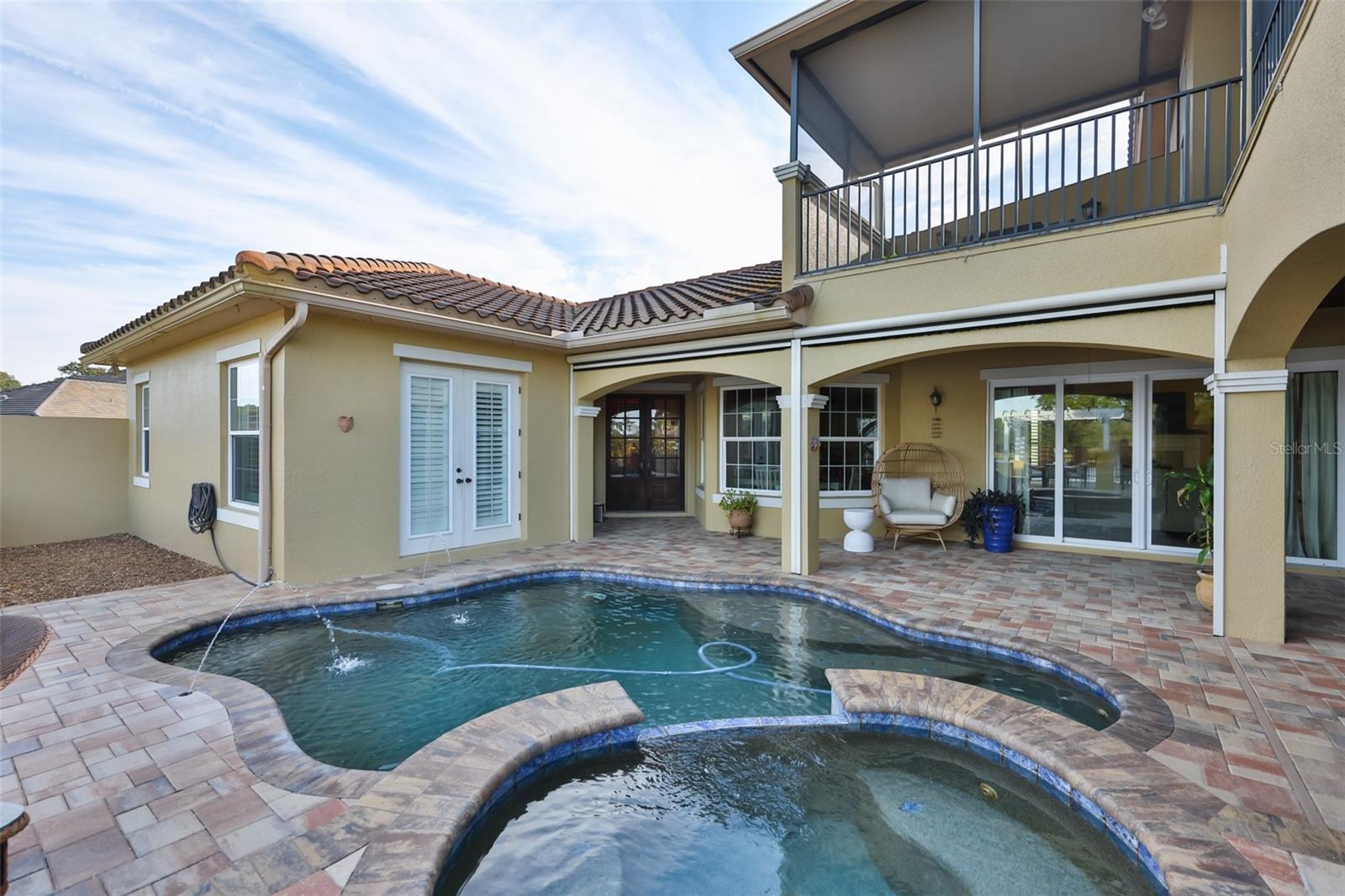 SWAN COVE - Residential