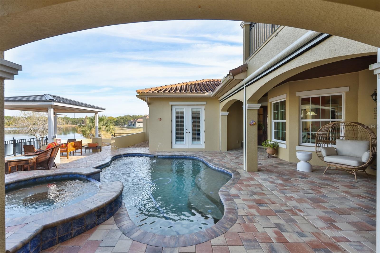 SWAN COVE - Residential