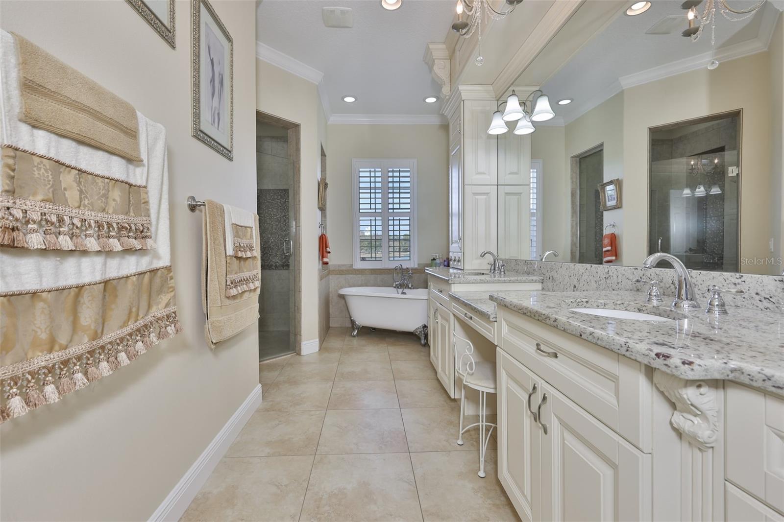 SWAN COVE - Residential