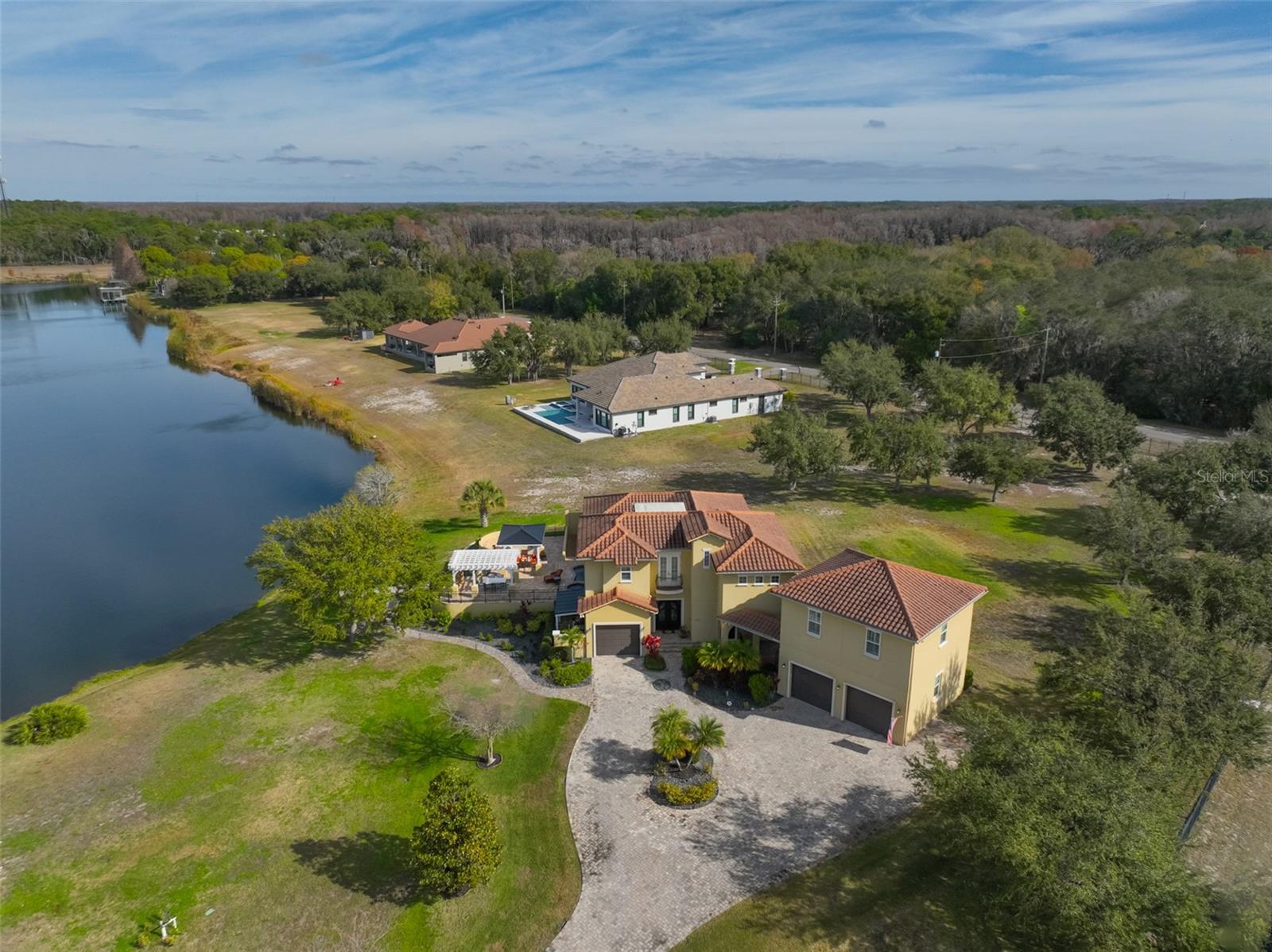 SWAN COVE - Residential