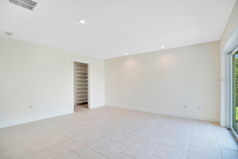 SKYCREST - Residential