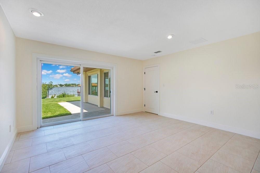 SKYCREST - Residential