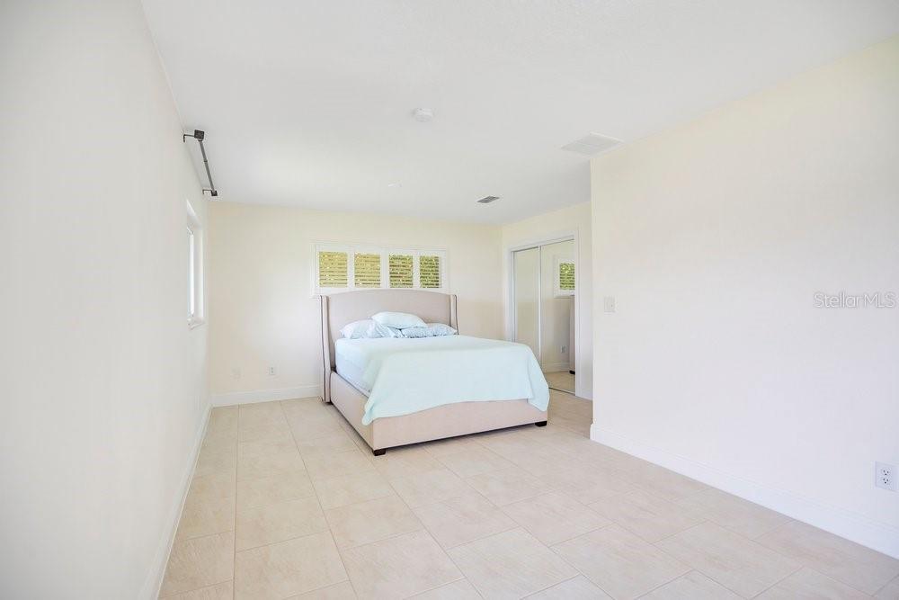 SKYCREST - Residential