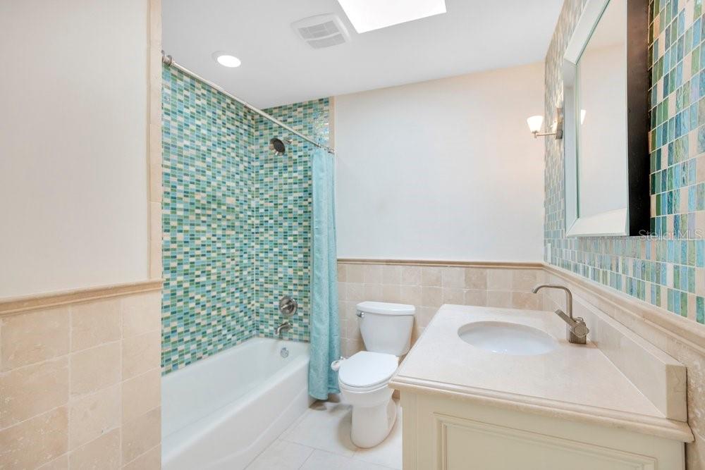 SKYCREST - Residential