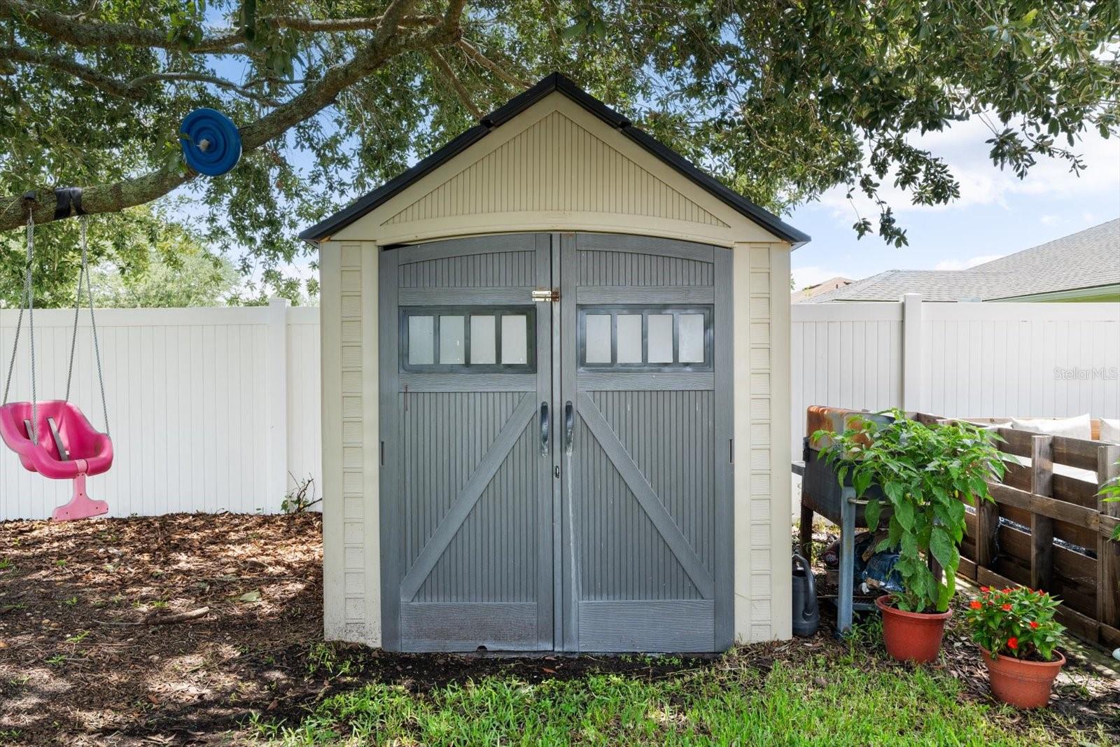 RIVIERA ESTATES - Residential