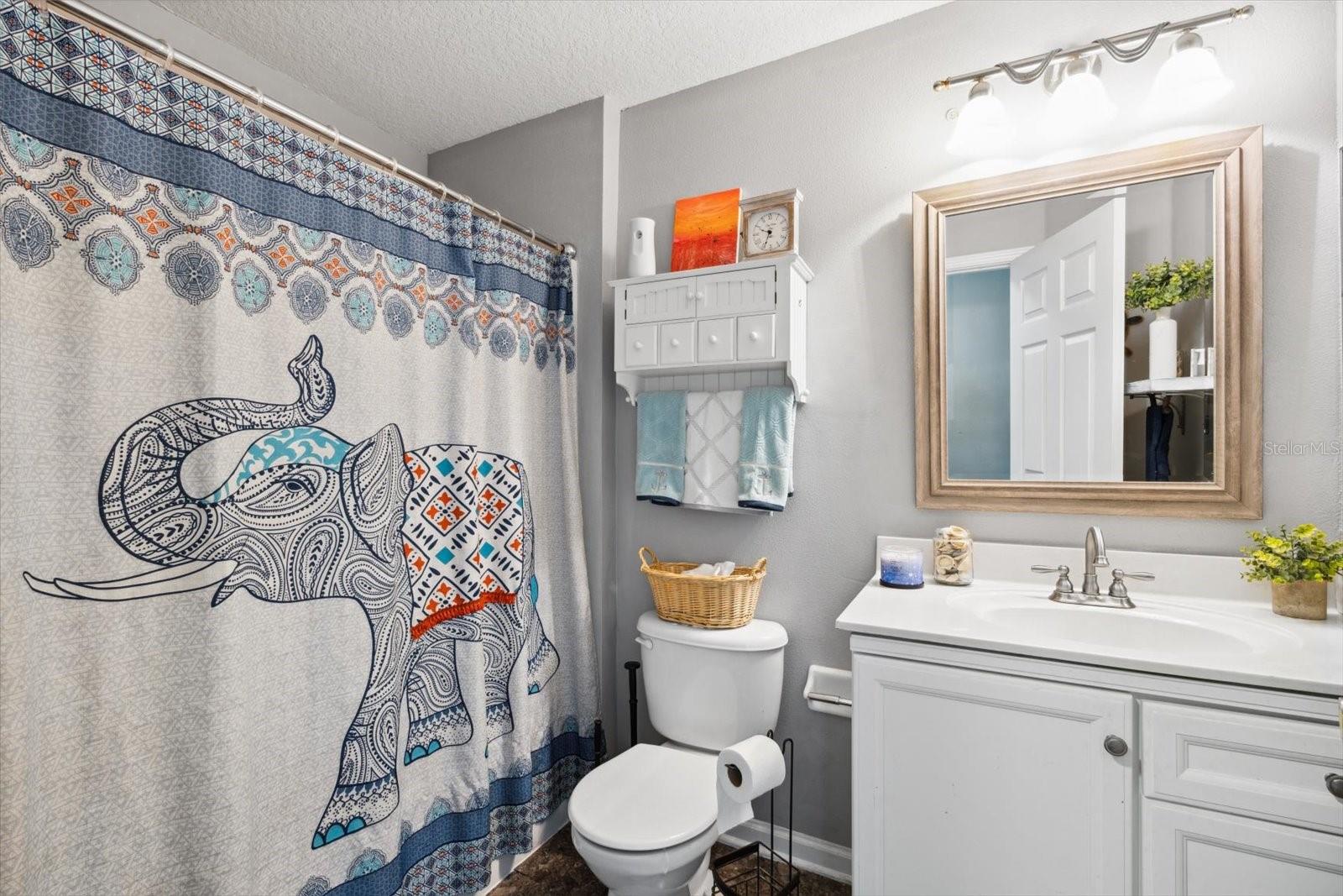 RIVIERA ESTATES - Residential