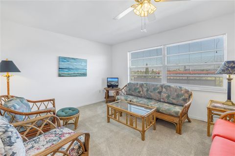 Condominium in GULFPORT FL 2960 59TH STREET 5.jpg