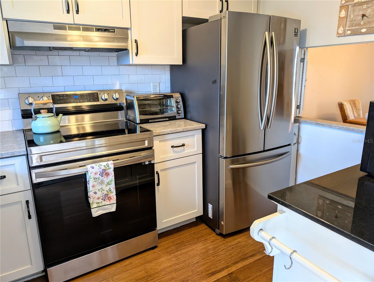 4133 HERON WAY E-202, BRADENTON, FL, 34205 3 4133 HERON WAY E-202