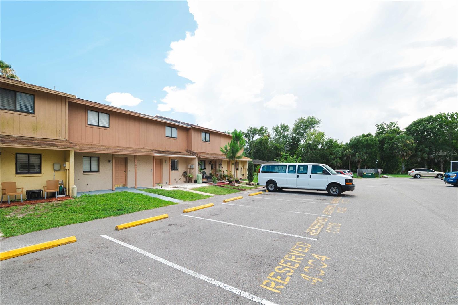 4008 PINE LIMB COURT