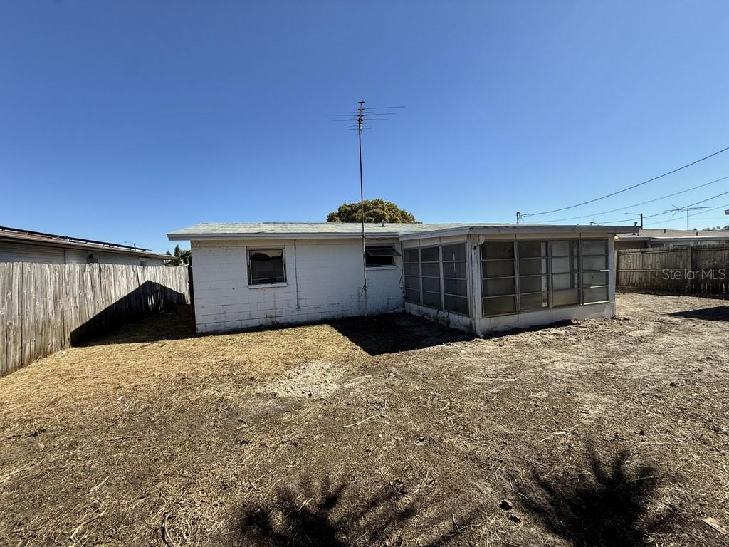 TAHITIAN HOMES - Residential