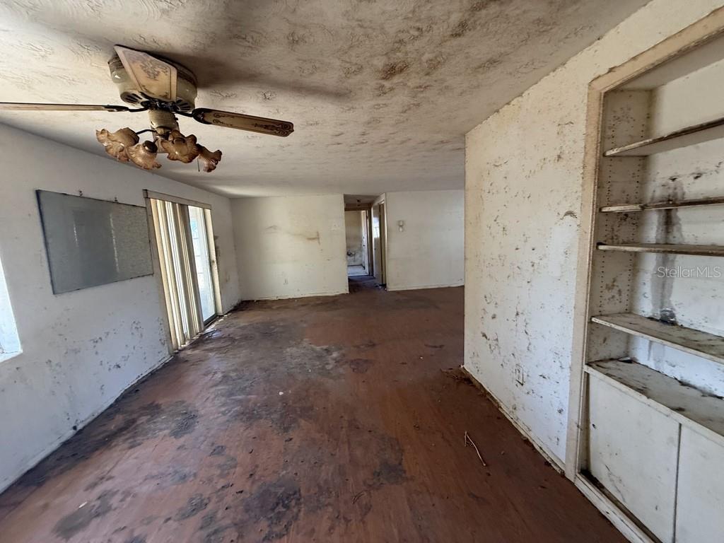 TAHITIAN HOMES - Residential