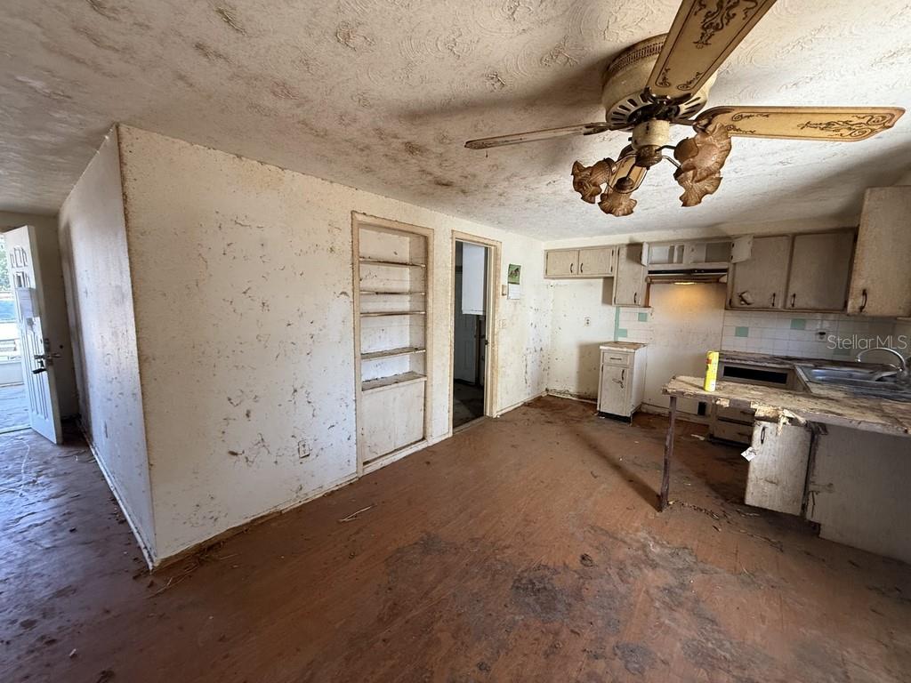 TAHITIAN HOMES - Residential