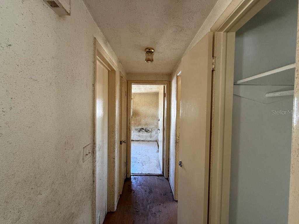 TAHITIAN HOMES - Residential