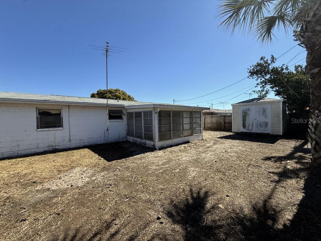 TAHITIAN HOMES - Residential