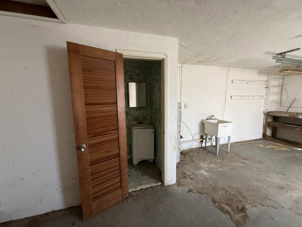 TAHITIAN HOMES - Residential