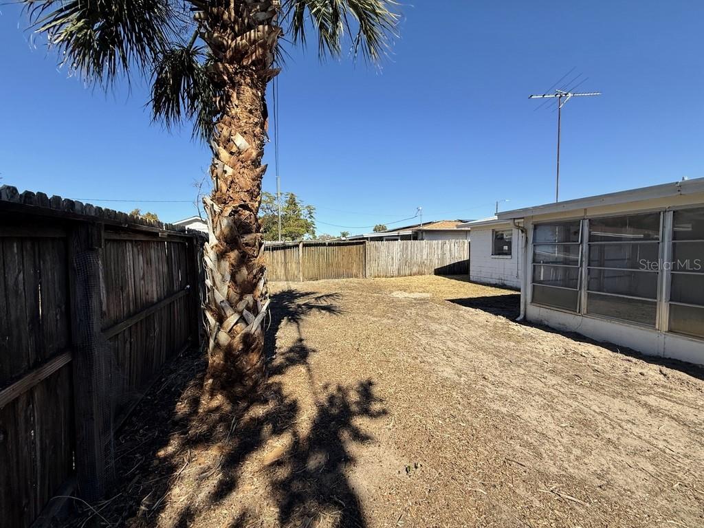 TAHITIAN HOMES - Residential